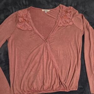 Women's Lace Detail V-Neck Top - Pink